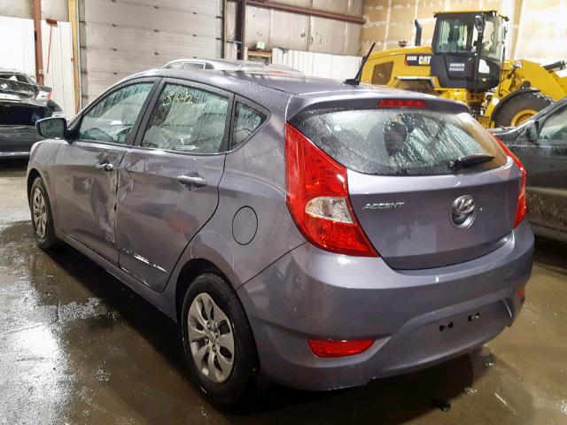 KMHCT5AE1HU310850 - 2017 HYUNDAI ACCENT SE GRAY photo 3