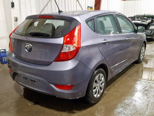 KMHCT5AE1HU310850 - 2017 HYUNDAI ACCENT SE GRAY photo 4