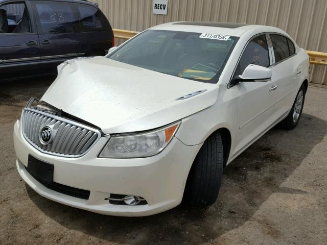 1G4GC5GG3AF244175 - 2010 BUICK LACROSSE C WHITE photo 2