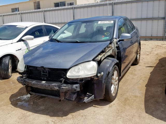 3VWEF71KX7M061129 - 2007 VOLKSWAGEN JETTA WOLF GRAY photo 2