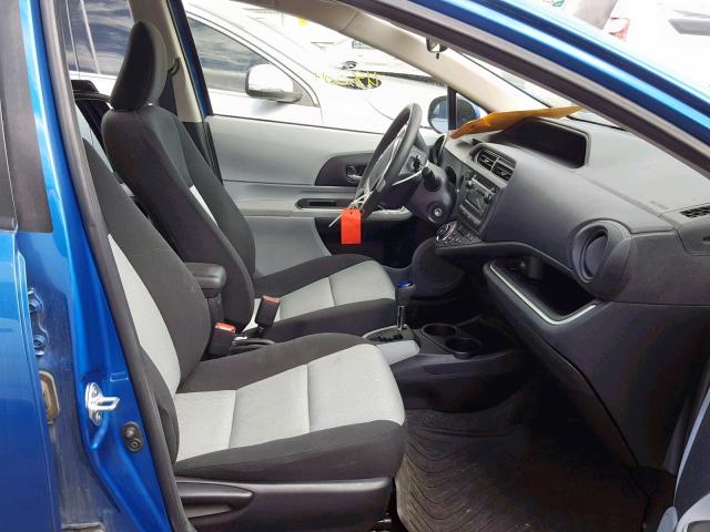 JTDKDTB38E1072166 - 2014 TOYOTA PRIUS C BLUE photo 5