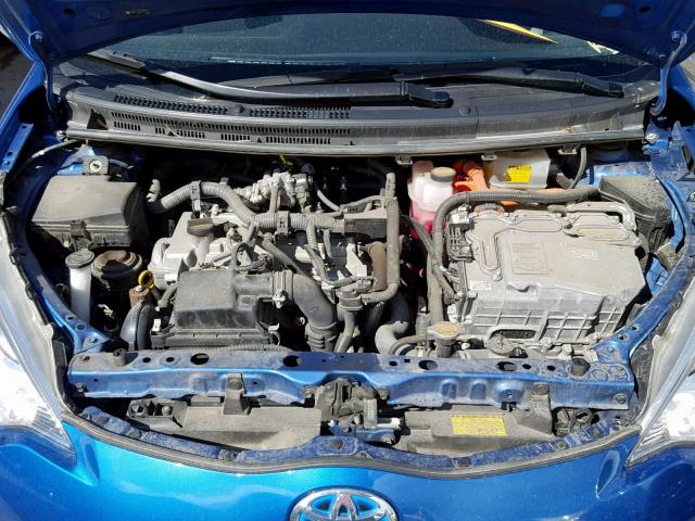 JTDKDTB38E1072166 - 2014 TOYOTA PRIUS C BLUE photo 7