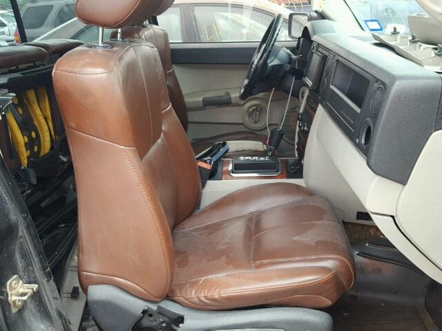 1J8HH58296C259701 - 2006 JEEP COMMANDER BLACK photo 5