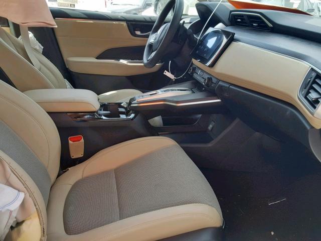 JHMZC5F10JC008707 - 2018 HONDA CLARITY WHITE photo 5