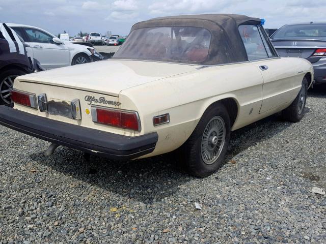 AR115410006985 - 1979 ALFA ROMEO SPIDER CREAM photo 4