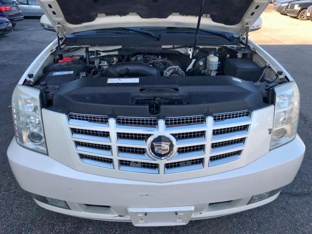 3GYFK62877G217197 - 2007 CADILLAC ESCALADE E WHITE photo 8