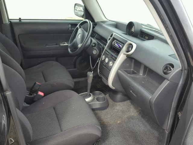 JTLKT324154021557 - 2005 TOYOTA SCION XB 黑色 照片 5