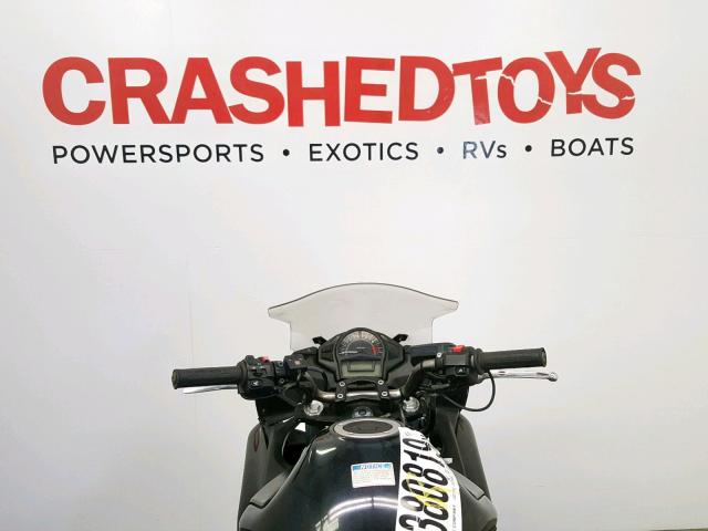 JKAEXEE13CDA05381 - 2012 KAWASAKI EX650 EC BLACK photo 8