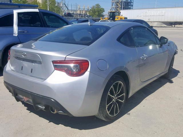 JF1ZNAA13H8706047 - 2017 TOYOTA 86 BASE BLUE photo 4