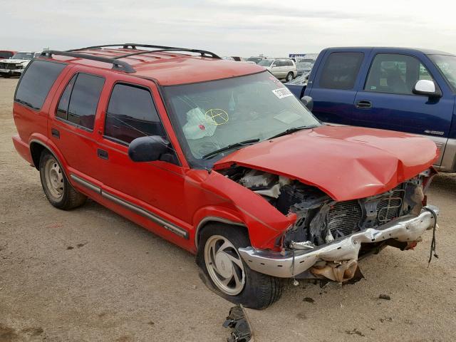 1GNDT13W612161495 - 2001 CHEVROLET BLAZER RED photo 1