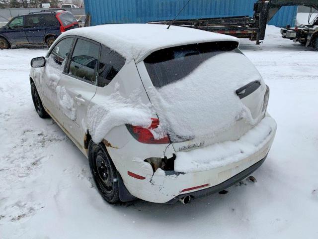 JM1BK143761467707 - 2006 MAZDA 3 HATCHBAC WHITE photo 3