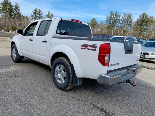 1N6AD07W08C410047 - 2008 NISSAN FRONTIER C WHITE photo 2