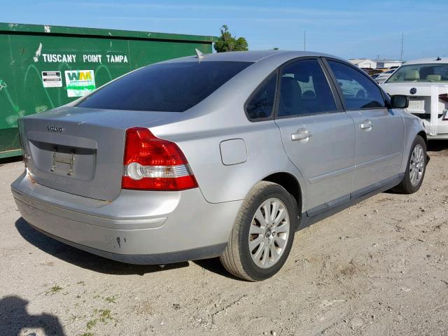 YV1MS382942007598 - 2004 VOLVO S40 2.4I SILVER photo 4