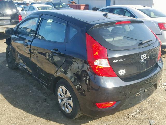 KMHCT5AE2HU301526 - 2017 HYUNDAI ACCENT SE BLACK photo 3