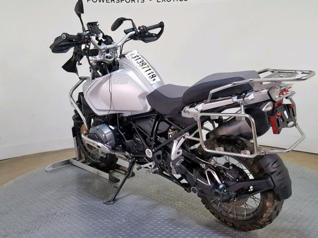 WB10A1201GZ665296 - 2016 BMW R1200 GS A GRAY photo 6