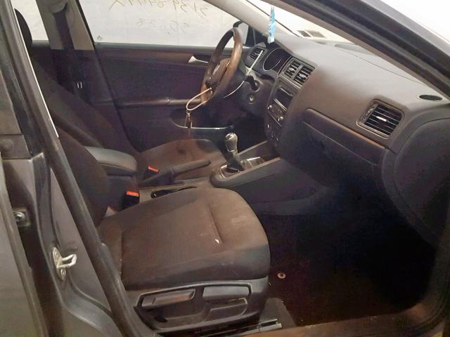 3VW1K7AJ4FM421513 - 2015 VOLKSWAGEN JETTA BASE GRAY photo 5