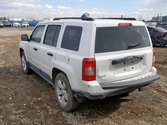 1C4NJPAA1ED758416 - 2014 JEEP PATRIOT WHITE photo 3