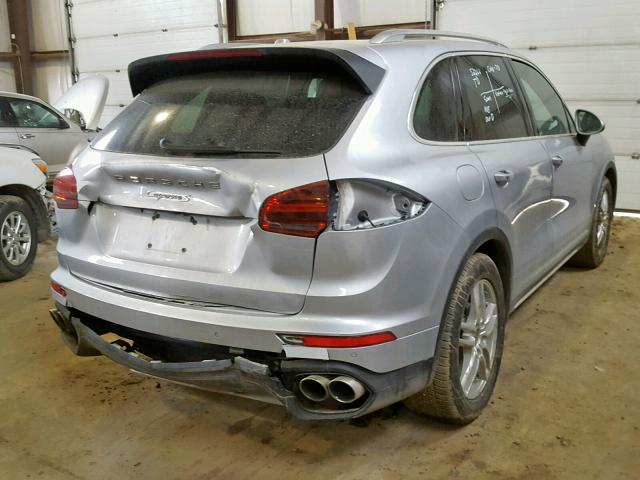 WP1AB2A22FLA58725 - 2015 PORSCHE CAYENNE S SILVER photo 4