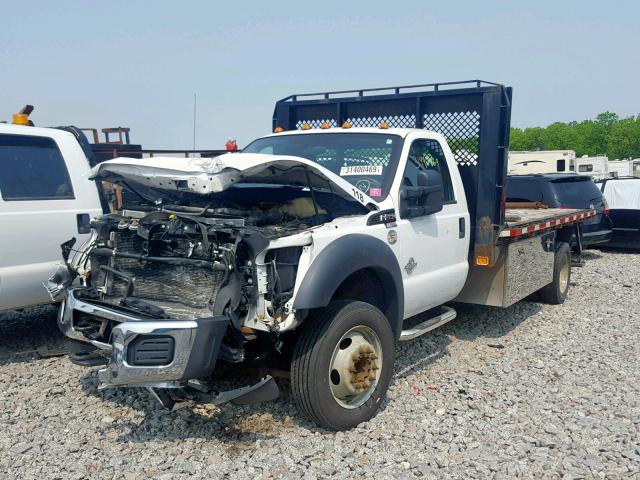 1FDUF5GT0BEC31737 - 2011 FORD F550 SUPER WHITE photo 2