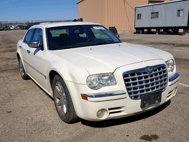 2C3AA63H85H609043 - 2005 CHRYSLER 300C WHITE photo 1