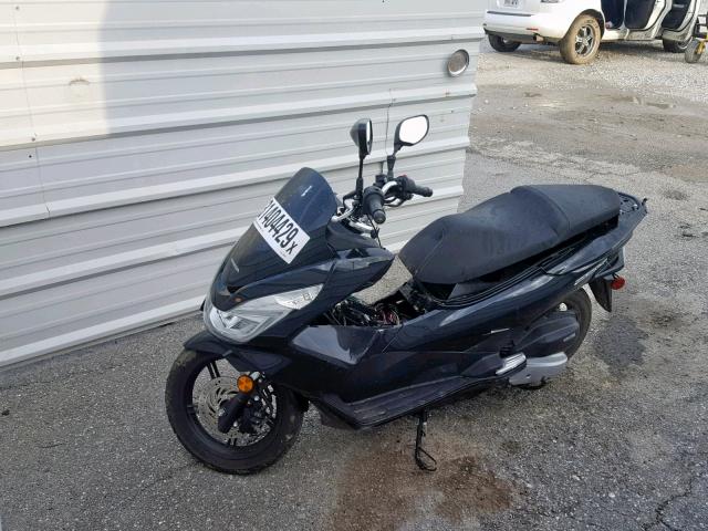 RLHKF1807FY000265 - 2015 HONDA PCX 150 BLACK photo 2