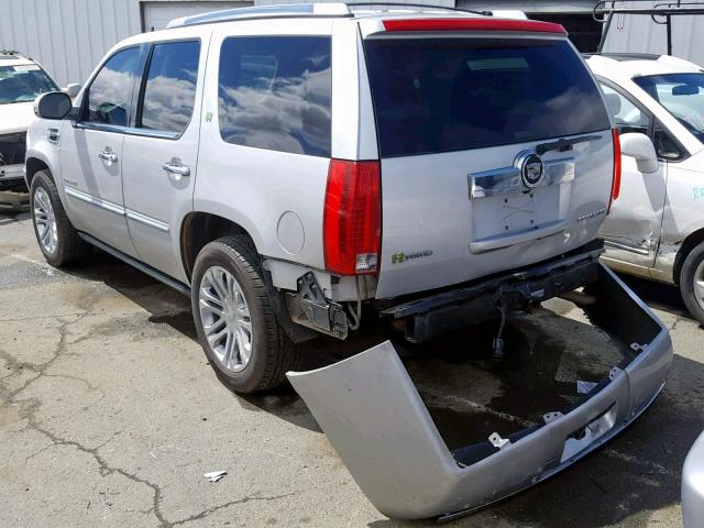 1GYUKEEJ4AR198308 - 2010 CADILLAC ESCALADE H SILVER photo 3