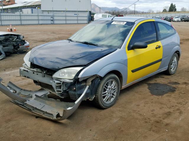 1FAFP31N07W294708 - 2007 FORD FOCUS ZX3 SILVER photo 2