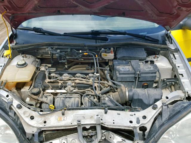 1FAFP31N07W294708 - 2007 FORD FOCUS ZX3 SILVER photo 7