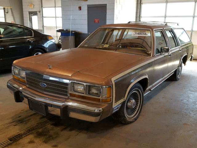 2FACP79F6LX117392 - 1990 FORD CROWN VICT BROWN photo 2