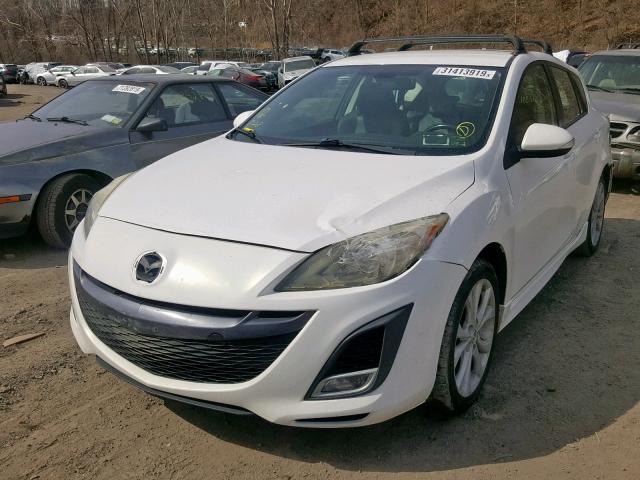 JM1BL1H68A1174067 - 2010 MAZDA 3 S WHITE photo 2