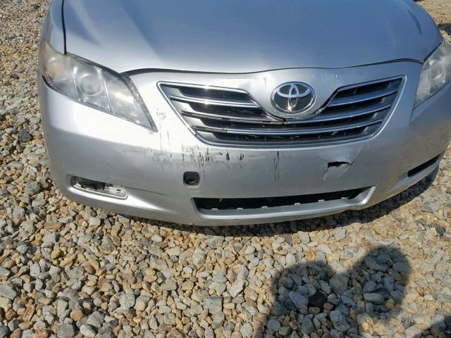 JTNBB46K573033003 - 2007 TOYOTA CAMRY NEW SILVER photo 9