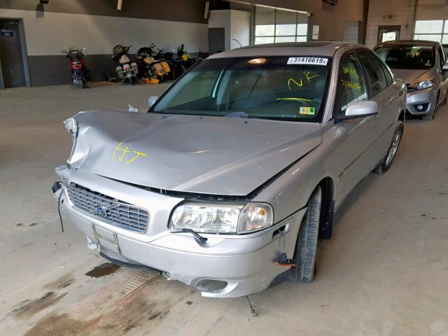 YV1TS592251414417 - 2005 VOLVO S80 2.5T SILVER photo 2