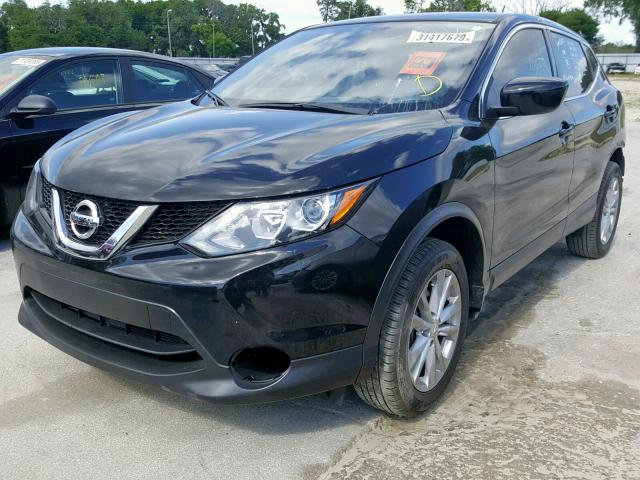 JN1BJ1CP8JW101566 - 2018 NISSAN ROGUE BLACK photo 2