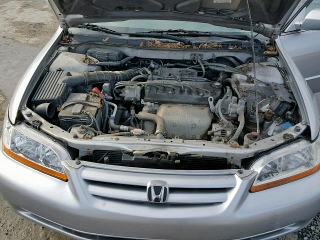 1HGCG66502A023887 - 2002 HONDA ACCORD LX SILVER photo 7