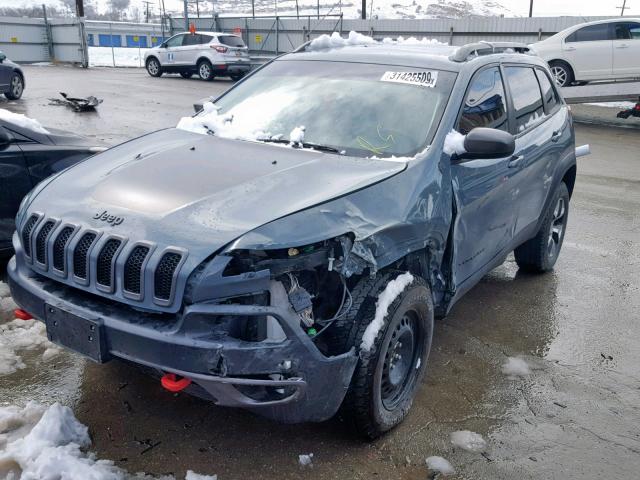 1C4PJMBS1FW667828 - 2015 JEEP CHEROKEE T GRAY photo 2