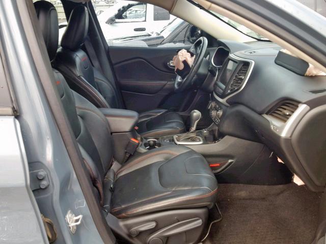 1C4PJMBS1FW667828 - 2015 JEEP CHEROKEE T GRAY photo 5