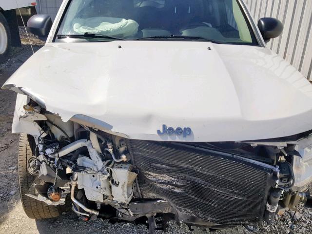 1J4NT1FB4BD137833 - 2011 JEEP COMPASS SP 白色 照片 7