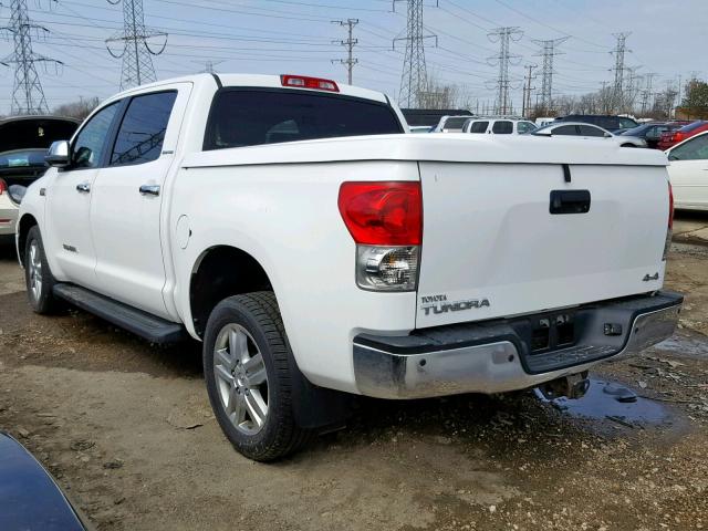 5TFDV58188X073214 - 2008 TOYOTA TUNDRA CRE WHITE photo 3