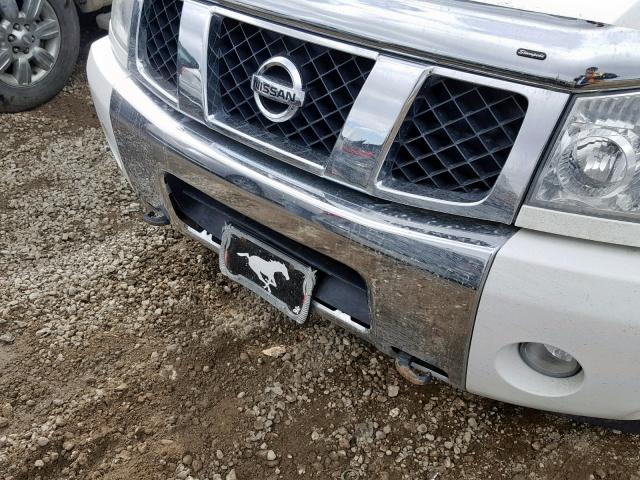 5N1AA08BX4N708901 - 2004 NISSAN ARMADA SE WHITE photo 9