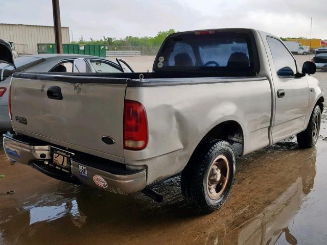 2FTRF17224CA25824 - 2004 FORD F-150 HERI SILVER photo 4