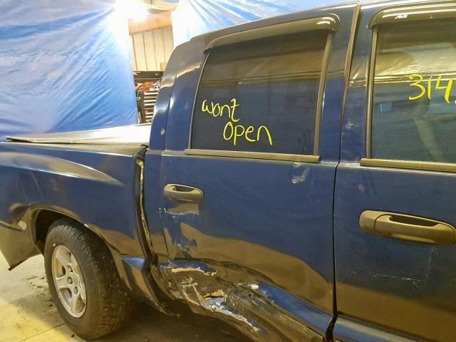 1D7HW48N35S178060 - 2005 DODGE DAKOTA QUA BLUE photo 9