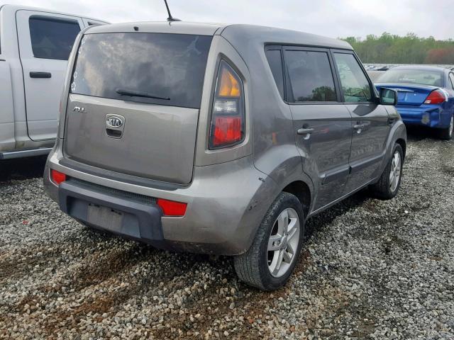 KNDJT2A21B7226517 - 2011 KIA SOUL + GRAY photo 4