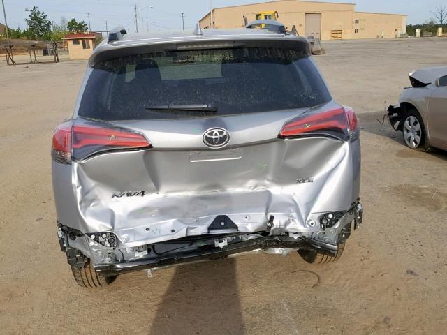 2T3WFREV8JW493019 - 2018 TOYOTA RAV4 ADVEN SILVER photo 9