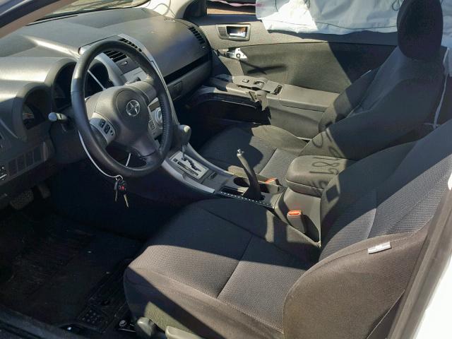 JTKDE167X90283543 - 2009 TOYOTA SCION TC WHITE photo 5