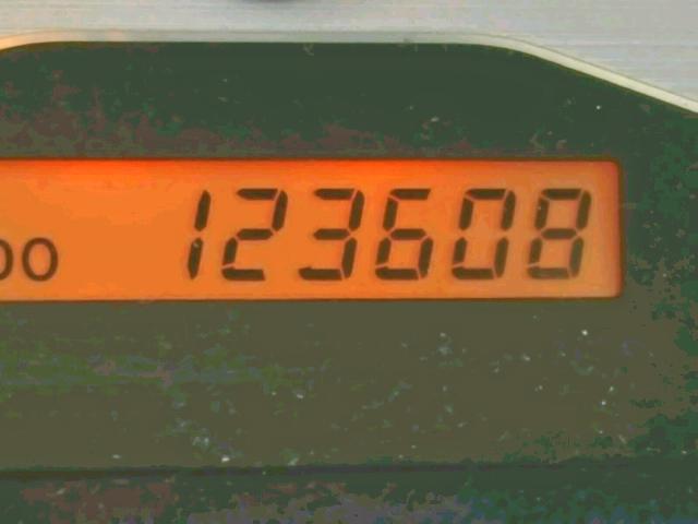 JTKDE167X90283543 - 2009 TOYOTA SCION TC WHITE photo 8