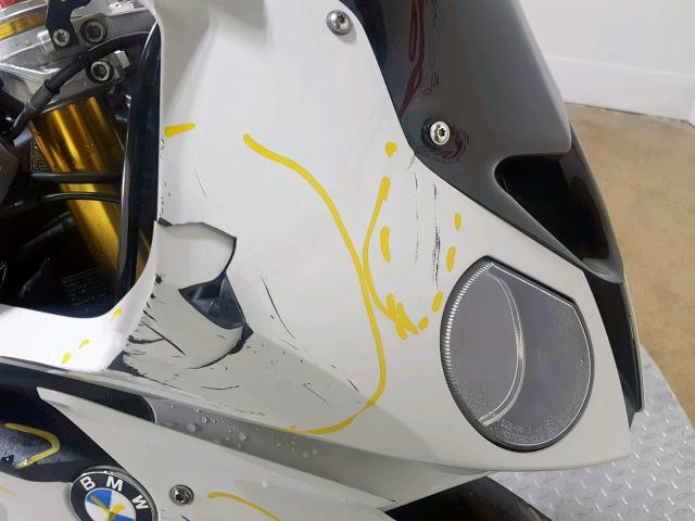 WB1051702AZV41008 - 2010 BMW S 1000 RR WHITE photo 14