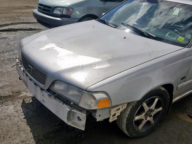 YV1LW5678W2493222 - 1998 VOLVO V70 GLT SILVER photo 10