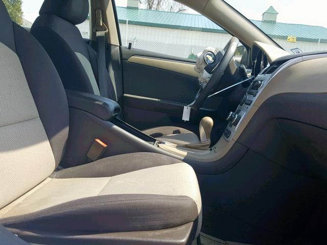 1G1ZA5E08AF257246 - 2010 CHEVROLET MALIBU LS WHITE photo 5