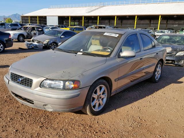 YV1RS61R122101227 - 2002 VOLVO S60 GOLD photo 2