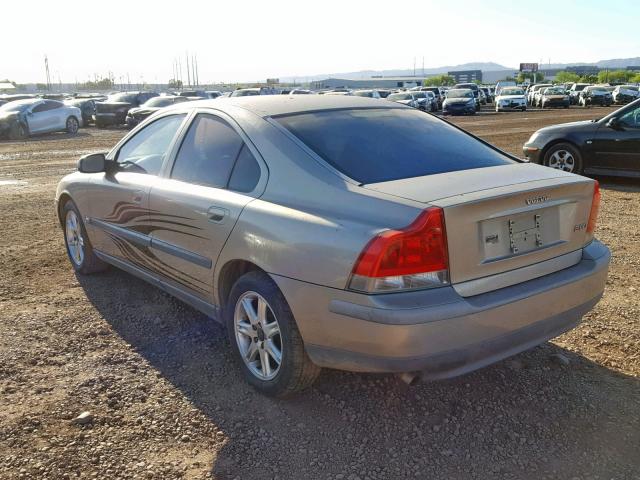 YV1RS61R122101227 - 2002 VOLVO S60 GOLD photo 3